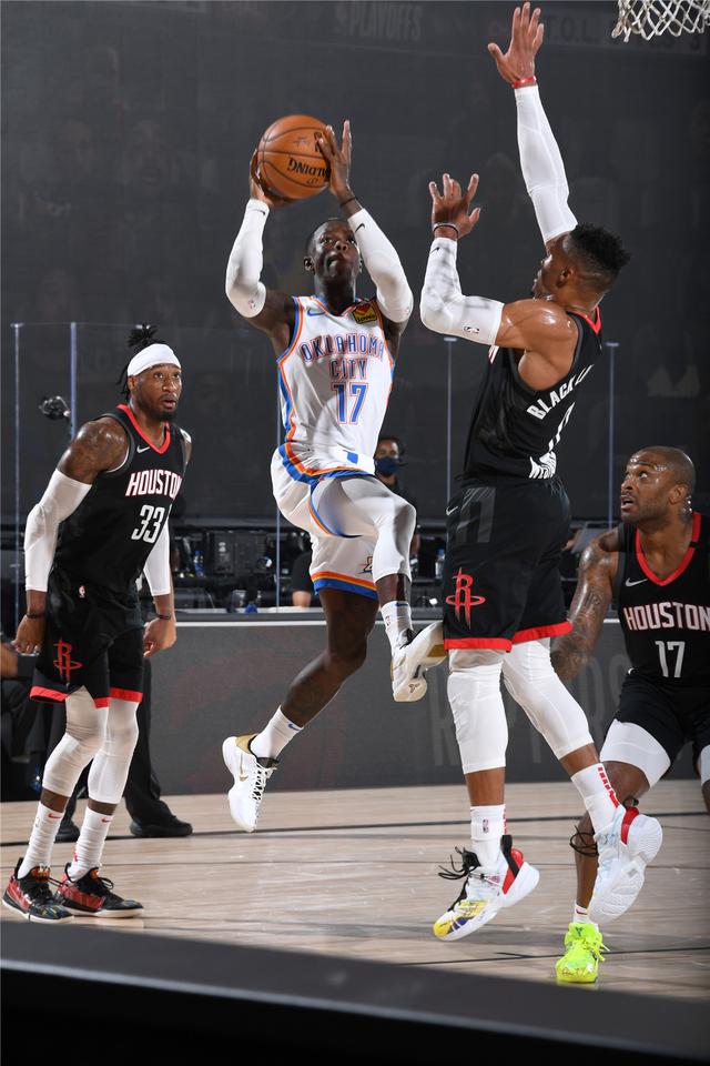 左脚内切后 左脚内切后